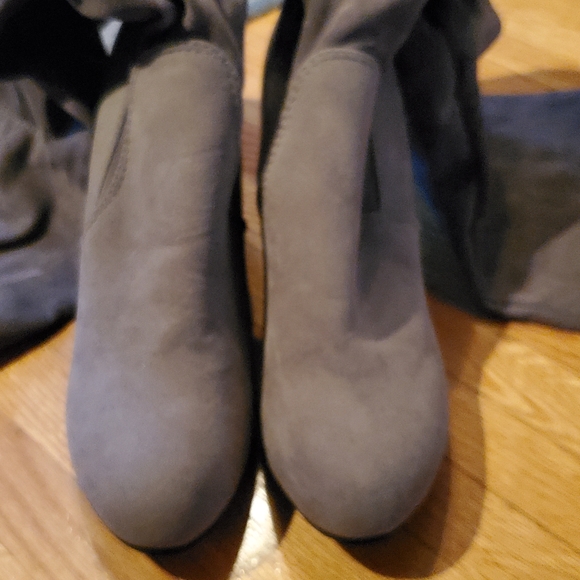 New over the knee pull on boot - Picture 4 of 6